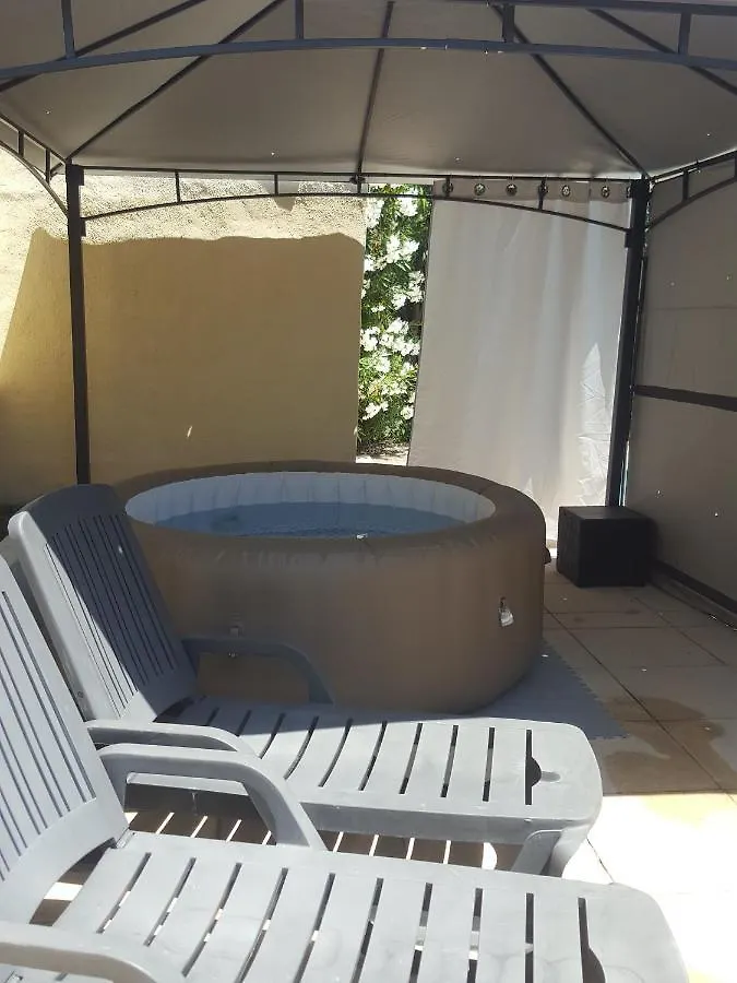Un Coin En Provence Apartment Villeneuve